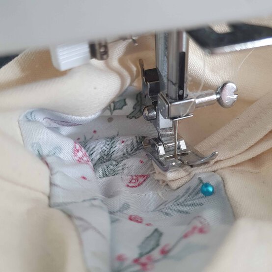 Idea_how-to-make-an-embroidered-stocking_step15b.jpg?sw=554&q=85