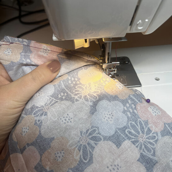 idea%5Fhow%2Dto%2Dsew%2Da%2Dquilted%2Dlaptop%2Dbag%5Fstep8a.jpg?sw=554&q=85