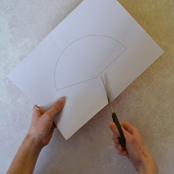 how_to_make_fiesta_party_hats_occasions_party_step1.jpg?sw=554&q=85