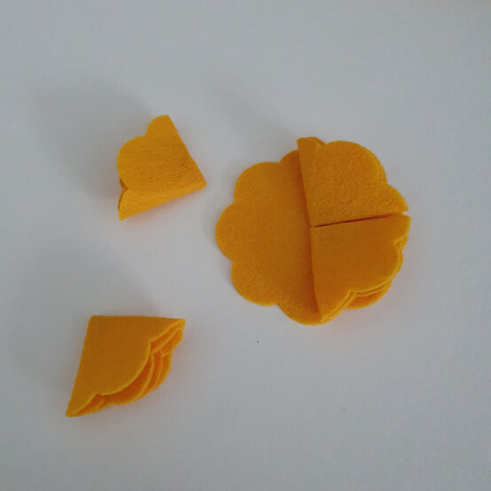 cricut-how-to-make-a-floral-headband-step9.4.jpg?sw=554&q=85