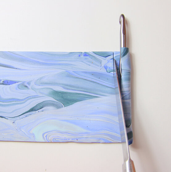 marble-fimo-crochet-hooks-4a.jpg?sw=554&q=85