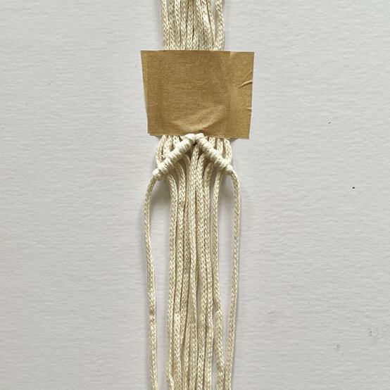 idea_how-to-make-a-macrame-hat-accessory_step_3.jpg?sw=554&q=85