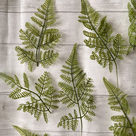 idea%5Fupdate%2Dspring%2Dwreath%2Dwith%2Dtulips%2D13.jpg?sw=554&q=85