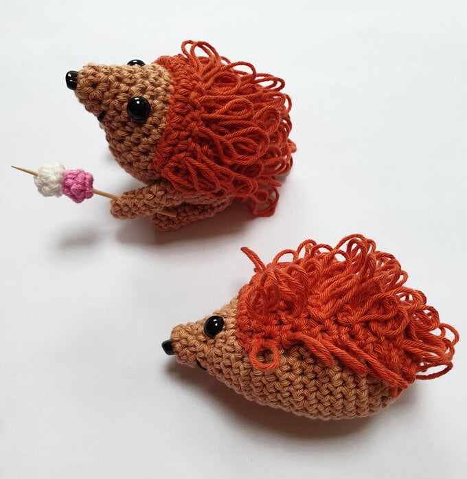 how-to-crochet-an-autumn-wreath-hedgehog-5.jpg?sw=680&q=85