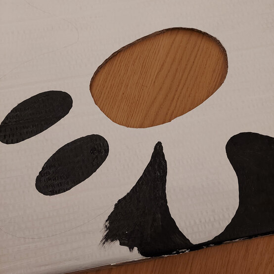 idea_diy-halloween-party-games-beanbag_step1.jpg?sw=554&q=85