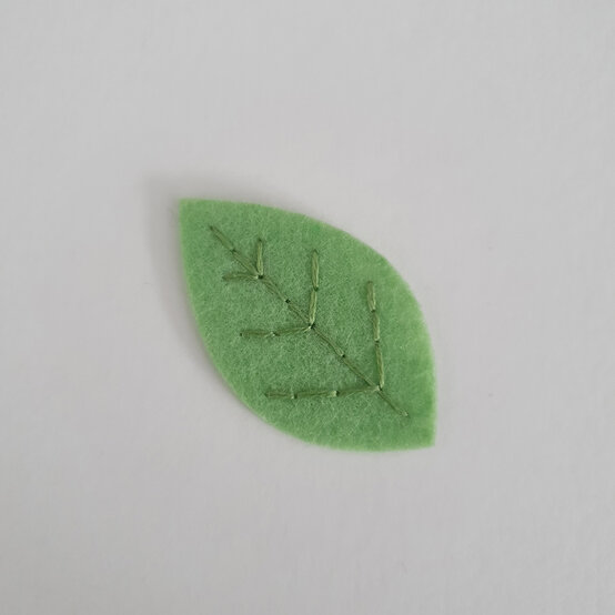 cricut-how-to-make-a-floral-headband-step11.3.jpg?sw=554&q=85