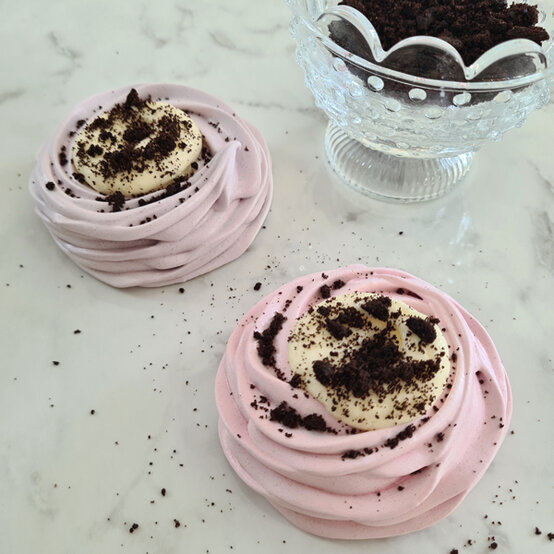 idea_meringue-nests_step6d.jpg?sw=554&q=85