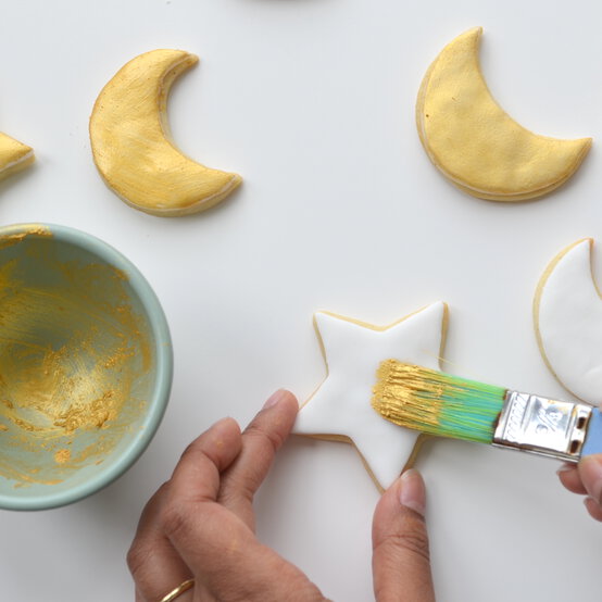 eid_biscuits_18.jpg?sw=554&q=85