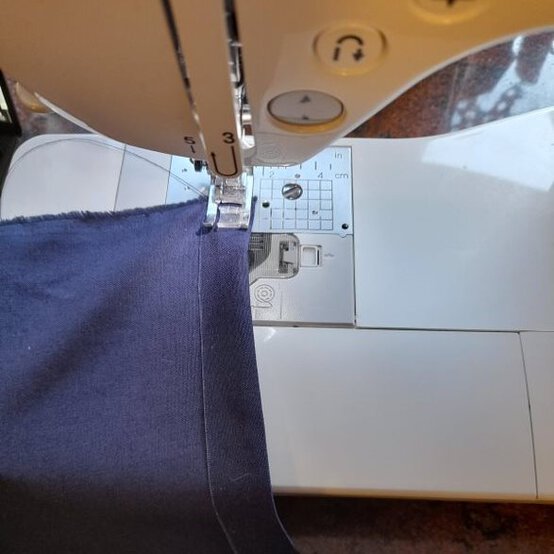 how_to_make_a_decorative_floor_pillow_3.jpg?sw=554&q=85