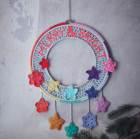 how-to-make-a-crochet-star-wreathhero.png?sw=554&q=85