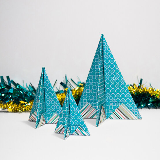 origami-christmas-tree-11.jpg?sw=554&q=85