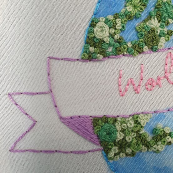 how-to-create-a-watercolour-embroidery-project_step4.jpg?sw=554&q=85