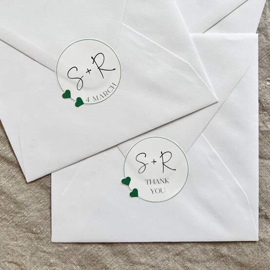 idea_cricut-wedding-projects-for-beginners_stickers.jpg?sw=554&q=85