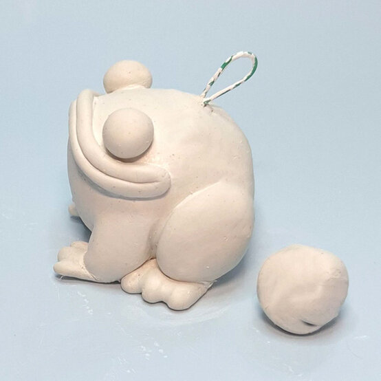 idea%5Fnovelty%2Dchristmas%2Ddecorations%2Dfrog%5Fstep%2D11.jpg?sw=554&q=85