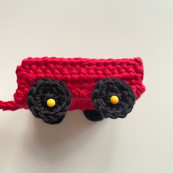 How-to-Crochet-an-Autumn-Amigurumi-Doll-wagon-7.jpeg?sw=554&q=85