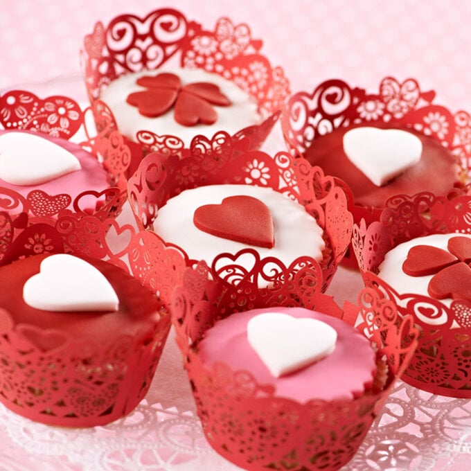 idea_valentines-day-baking-projects_cupcake.jpg?sw=680&q=85
