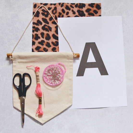 personalised-initial-banner_step1.jpg?sw=554&q=85