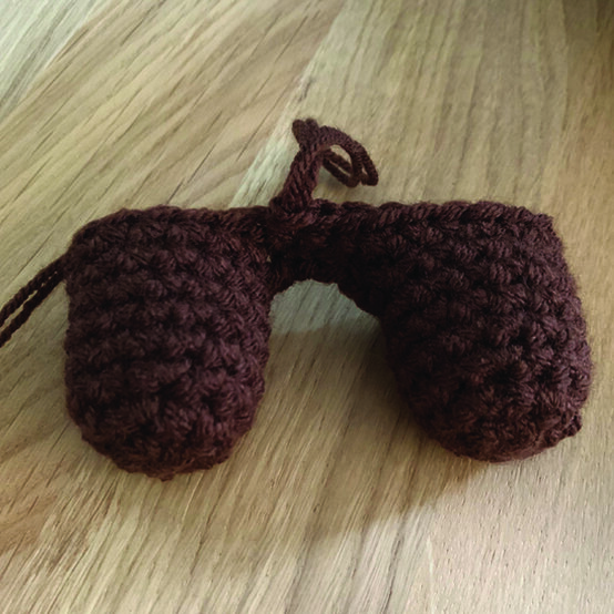 idea_How-to-Crochet-an-Amigurumi-Bear_Legs_Join.jpg?sw=554&q=85