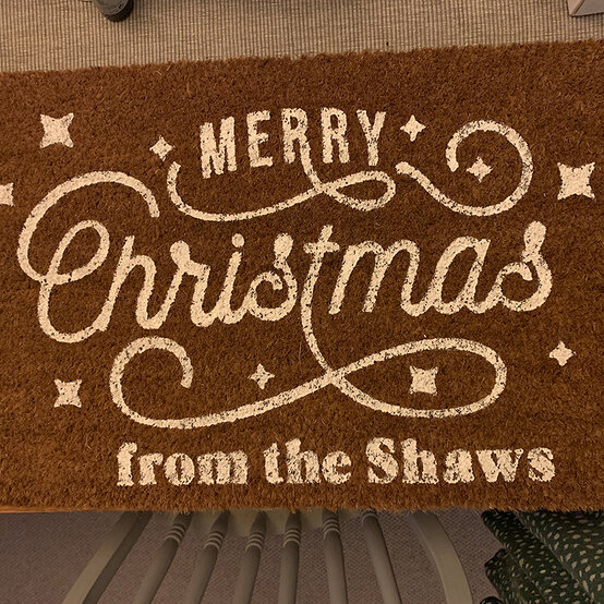 cricut_how-to-make-a-personalised-door-mat_step9.jpg?sw=554&q=85