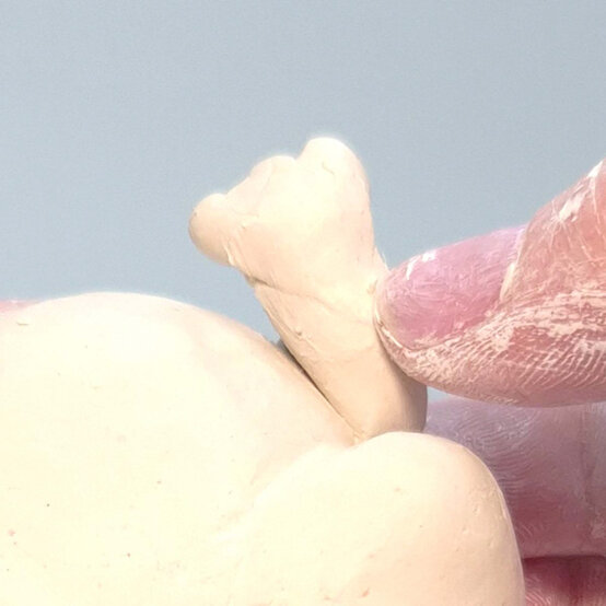 idea%5Fnovelty%2Dchristmas%2Ddecorations%2Dfrog%5Fstep%2D24.jpg?sw=554&q=85