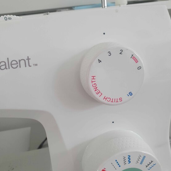 Idea_how-to-make-an-embroidered-stocking_step6d.jpg?sw=554&q=85