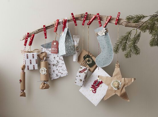 papercraft-christmas-advent-calendar_hero.jpg?sw=554&q=85