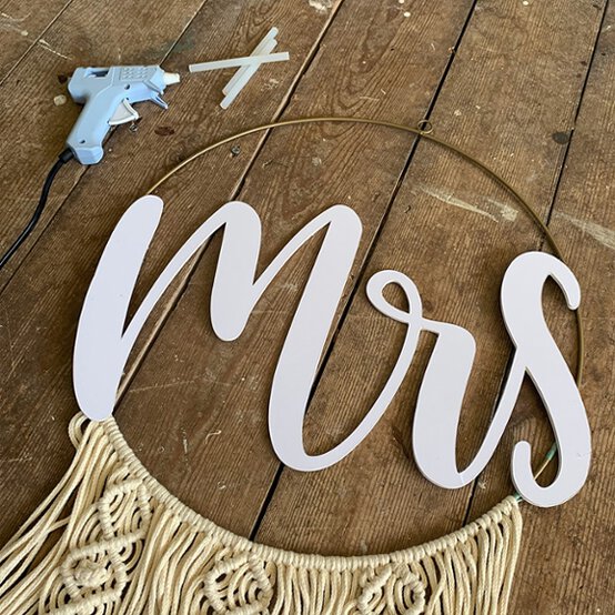 Botanical%20Macrame%20Wedding%20Chair%20Decorations_step%2013.jpg?sw=554&q=85