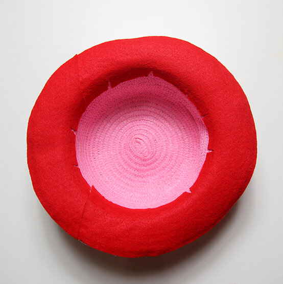 paddington-bear-costume-step13.jpg?sw=554&q=85