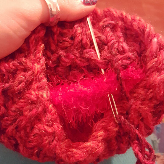 slipper-socks-step-14a.jpg?sw=554&q=85