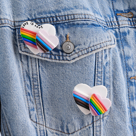 ways-to-customise-clothing-for-Pride_rainbow-heart-badge-main.jpg?sw=554&q=85