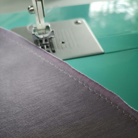 Ombre%20dyed%20children%27s%20dress_Step2_3.jpg?sw=554&q=85