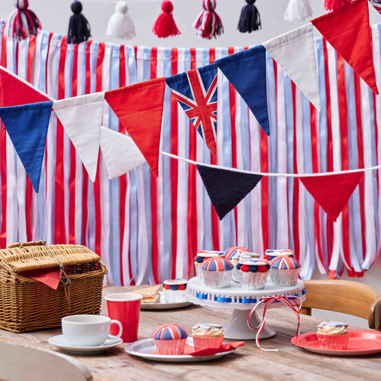 idea_coronation-party-ideas_bunting.jpg?sw=554&q=85