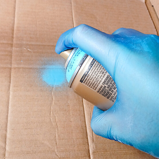 Montana%20Spray%20Paint%20Vase_Step2a.jpg?sw=554&q=85