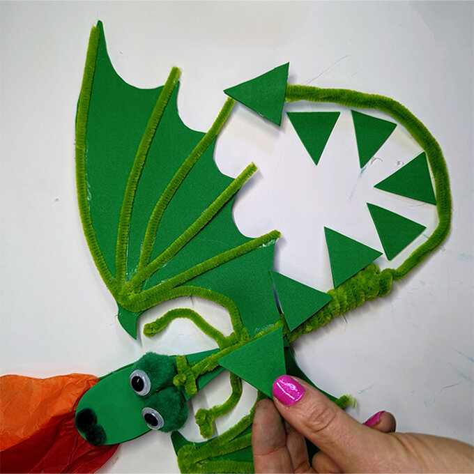 how-to-make-a-wooden-spoon-dragon-puppet_step-16.jpg?sw=680&q=85