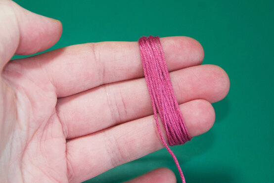 wine-glass-charms-25-of-40-edit1.jpg?sw=554&q=85