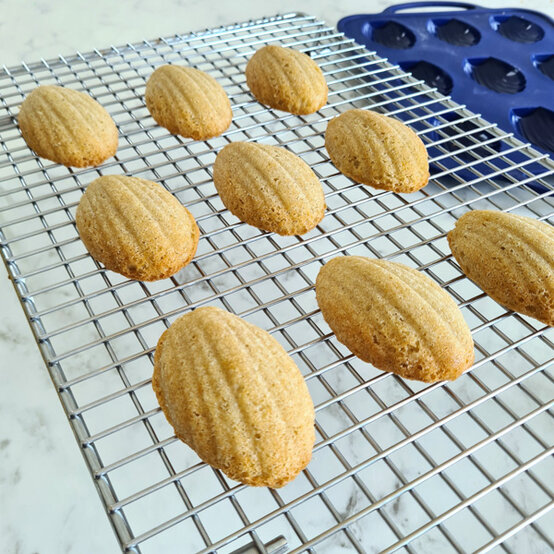 idea%5Fhalloween%2Dmadeleine%2Dmonsters%5Fstep1%2D15.jpg?sw=554&q=85