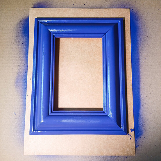 Frame%20Spray%20Paint_%20Step4c.jpg?sw=554&q=85