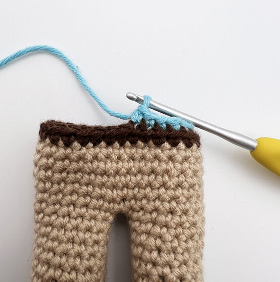 How-to-Crochet-an-Amigurumi-David-Attenborough_Body%20and%20head1.jpg?sw=554&q=85