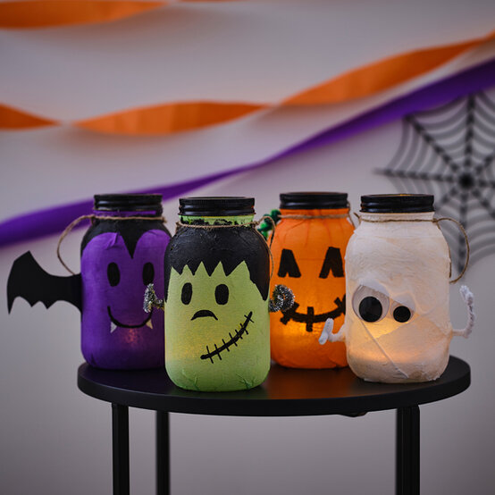 idea%5Fhalloween%2Dglass%2Dlanterns%2Dpumpkin%5Fstep6.jpg?sw=554&q=85