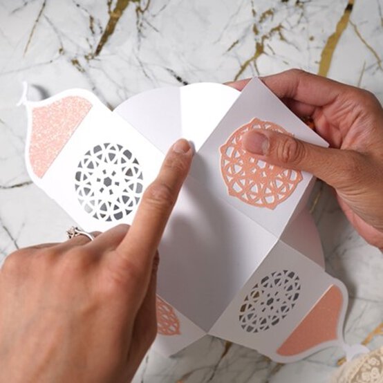 ramadan-decorative-boxes_step10.jpg?sw=554&q=85