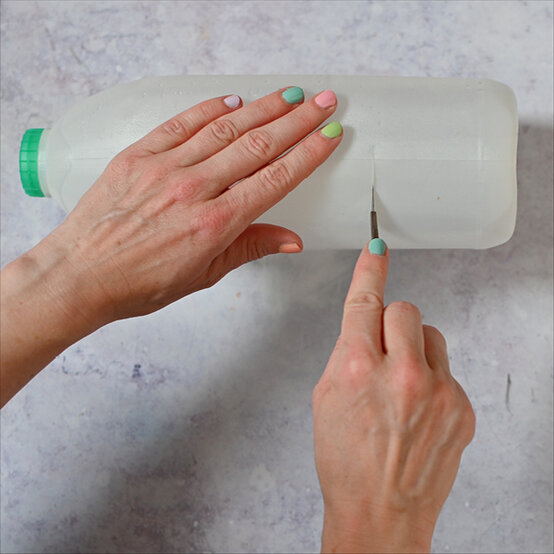 milk-bottle-lanterns-step-3.jpg?sw=554&q=85