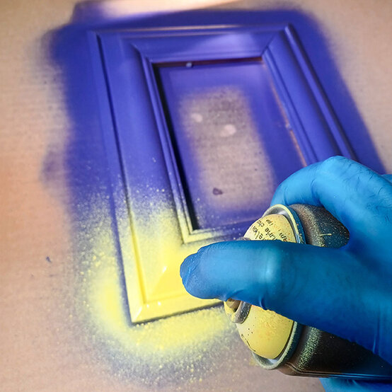 Frame%20Spray%20Paint_%20Step5c.jpg?sw=554&q=85