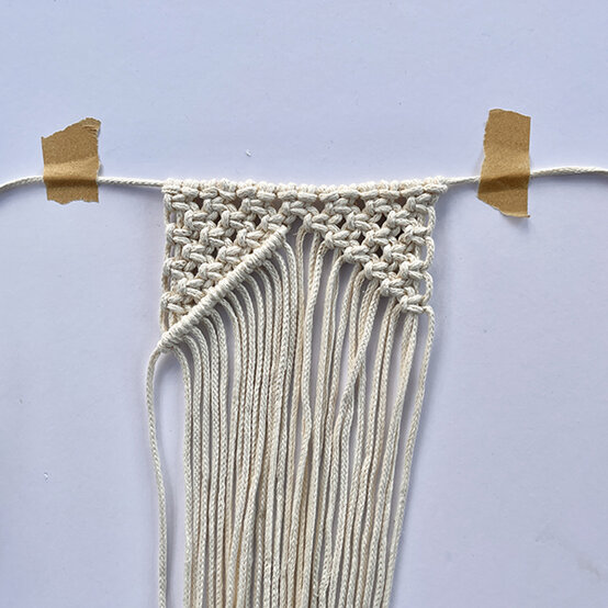 Idea_How-to-Make-a-Wedding-Macrame-Bouquet-Wrap_Step8.JPG?sw=554&q=85