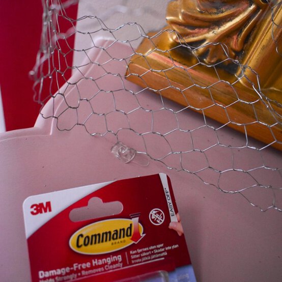 How-to-Decorate-Your-Home-for-Valentines-Day_Step2a.JPG?sw=554&q=85