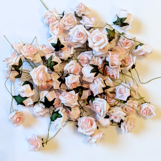 easter_floral_wreath_rose_1.jpg?sw=680&q=85