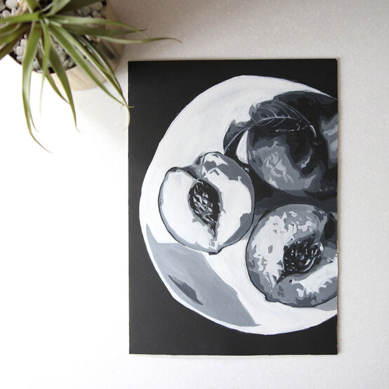 how-to-create-artwork-on-a-black-canvas_peach.jpg?sw=554&q=85