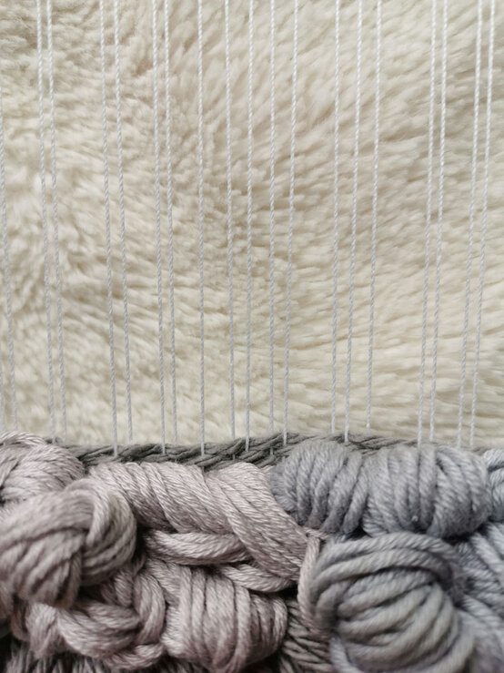 christmassceneweaving_step-15.jpg?sw=554&q=85