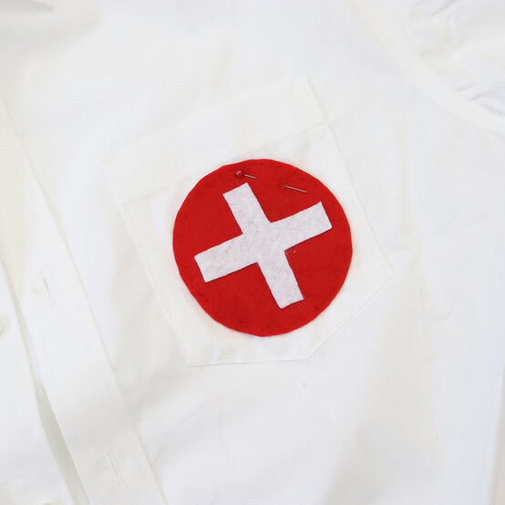 how_to_make_a_doctor_pearl_costume_step6-square.jpg?sw=554&q=85