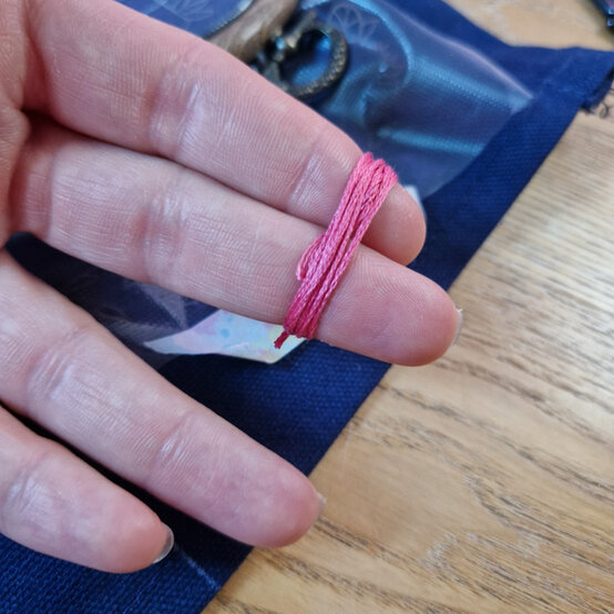 idea%5Fembroidered%2Dinitial%2Dbanner%5Fstep%2D30.jpg?sw=554&q=85