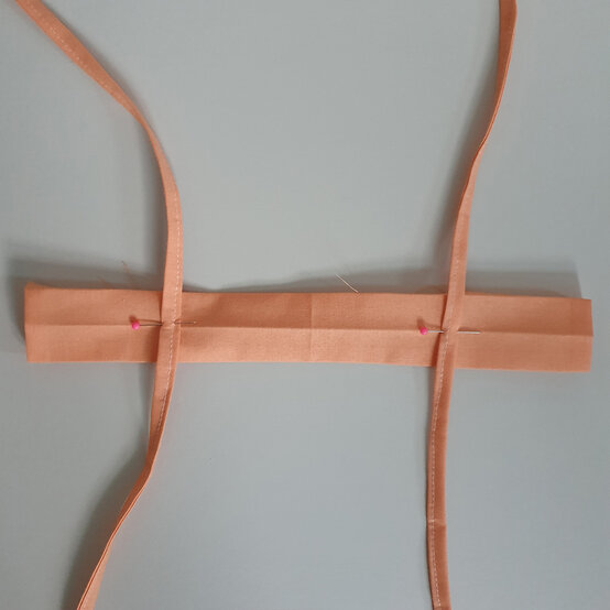 cricut-how-to-make-a-penant-flag-step8.jpg?sw=554&q=85